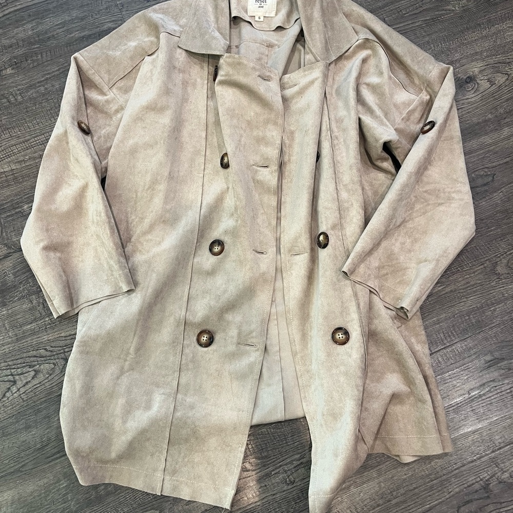 Women's Beige Double-Breasted Coat size small brand- Reset by Jane